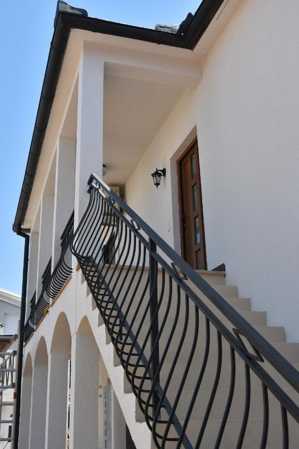 Family Apartment Sara Zadar Exterior foto